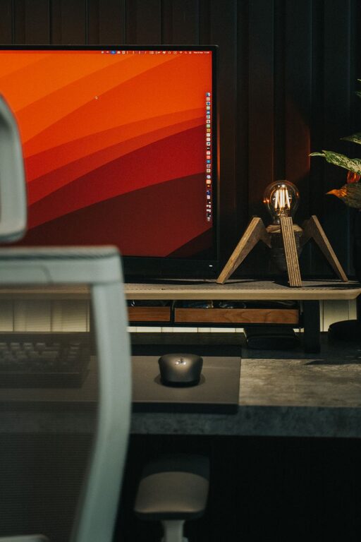 Tips for Organizing a Small Workspace to Boost Productivity and Comfort